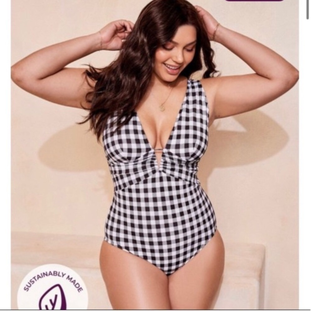 Adore me Andria swimsuit one piece black and white womens